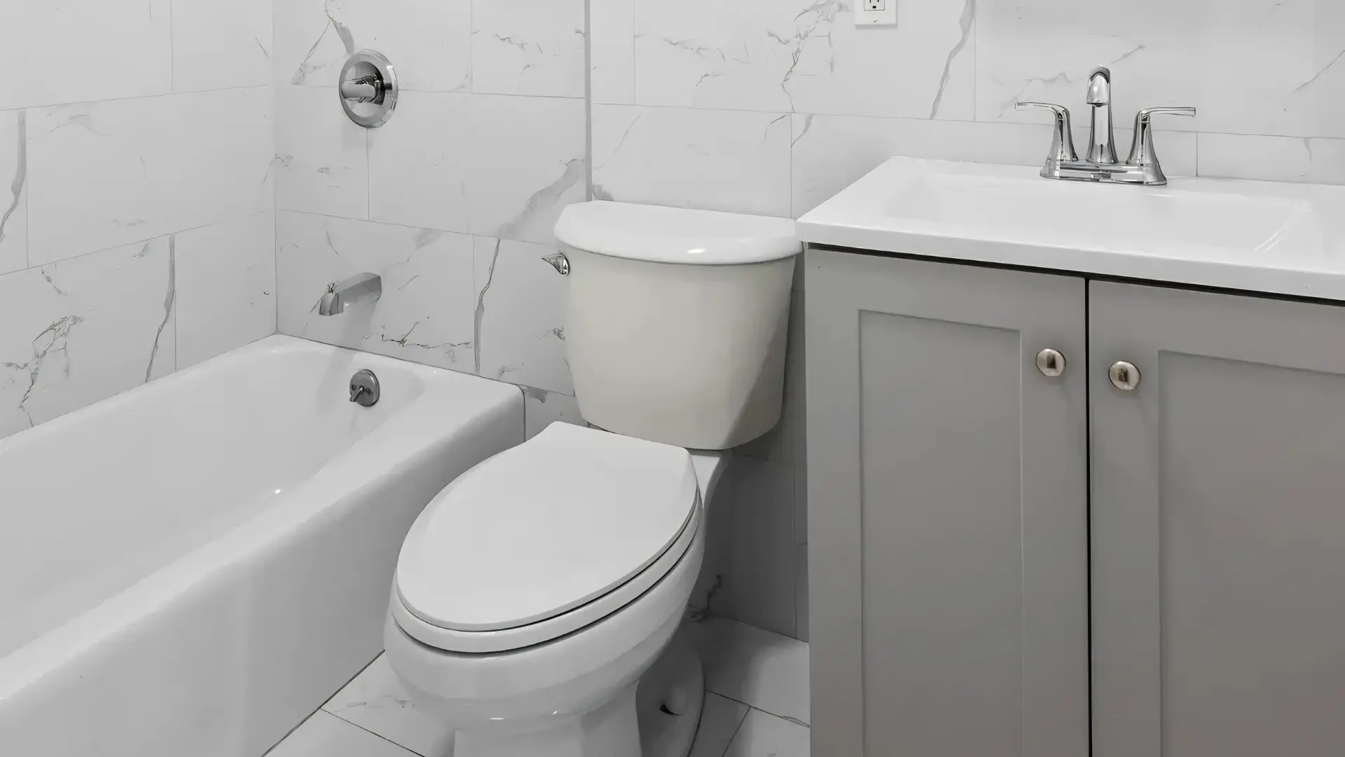 Full bathroom renovation by Naybur Contracting